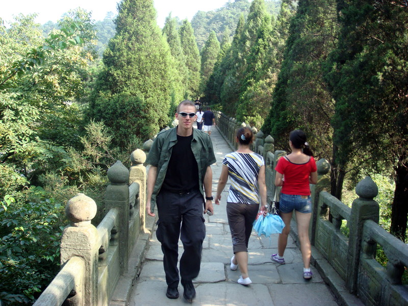 Image: /media/?path=/trips/2007-08-13 China/2007-08-20_Wudang/20070820-161236-1-Rob.jpg